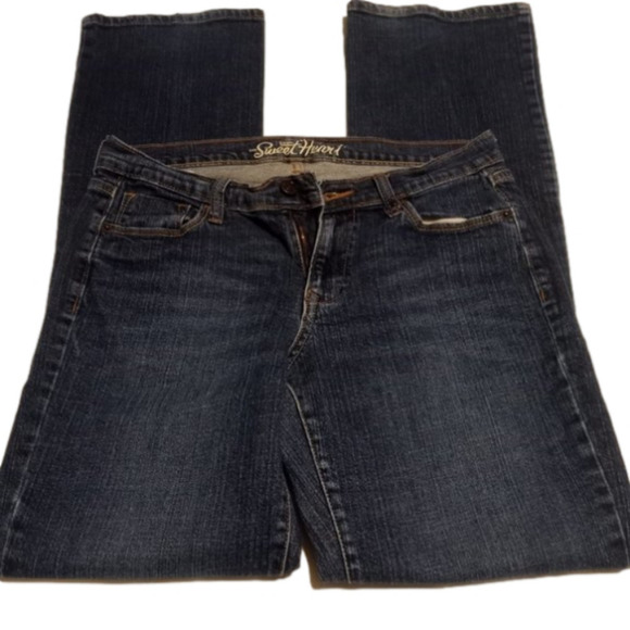 Old Navy Sweetheart Flare Leg Jeans - Picture 7 of 8